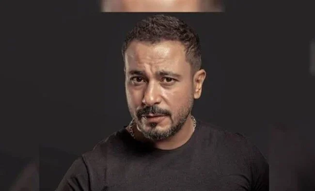 نجا بأعجوبة.. التفاصيل الكاملة لحادث الفنان محمد نجاتي على طريق بورسعيد -  هنا مصر