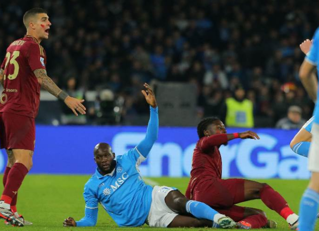 بث مباشر بارما ضد نابولي في الدوري الإيطالي