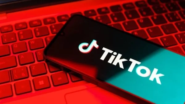 ترامب يمهل فترة جديدة للتيك توك
