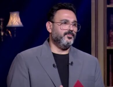 أكرم حسني