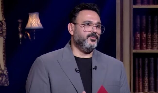 أكرم حسني