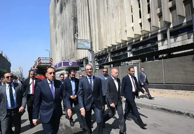 مدبولي يتفقد حريق سنترال رمسيس