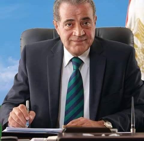 علي المصيلحى وزير التموين السابق