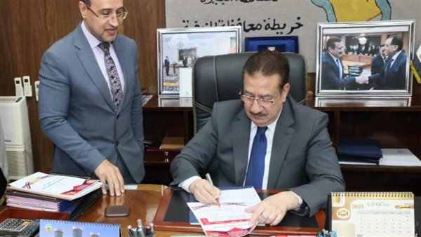 محافظ المنوفية يعتمد الشهادة الإعدادية