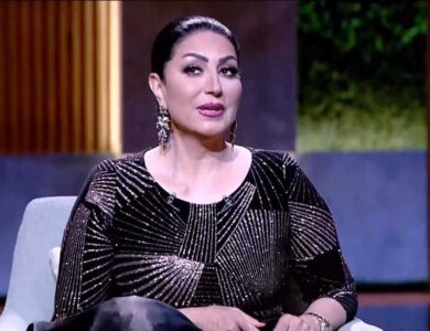 الفنانة وفاء عامر