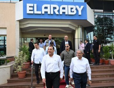 رئيس الوزراء يزور مصنع العربي ـ تويواتشي لإنتاج الزجاج الهندسي