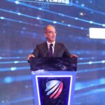 وزير الاتصالات