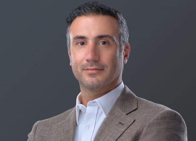 أحمد نافع الرئيس التنفيذي لشركة "إم دي بي"