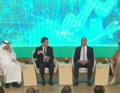 أكد محمد عبيد، الرئيس التنفيذي المشارك لشركة EFG Hermes، خلال مشاركته في جلسة النقاش «هل يمكن عكس العولمة المالية؟» ضمن فعاليات #FII9. أن منطقة الخليج تشهد تحولا كبيرا في تدفقات رأس المال.