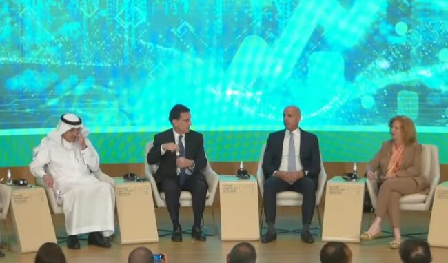 أكد محمد عبيد، الرئيس التنفيذي المشارك لشركة EFG Hermes، خلال مشاركته في جلسة النقاش «هل يمكن عكس العولمة المالية؟» ضمن فعاليات #FII9. أن منطقة الخليج تشهد تحولا كبيرا في تدفقات رأس المال.