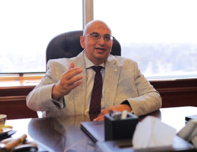 المحاسب الضريبي أشرف عبد الغني مؤسس جمعية خبراء الضرائب المصرية