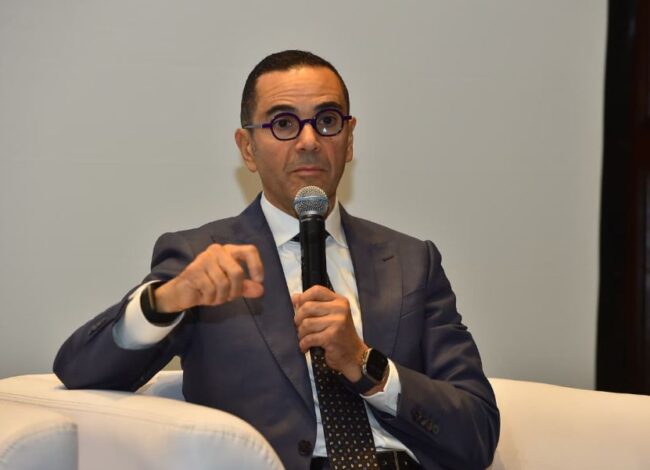 المهندس حسن الخطيب وزير الاستثمار خلال المؤتمر الذي نظمه المجلس التصديري للصناعات الهندسية