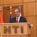 وزير الاتصالات يشهد فعاليات حفل تخريج الدفعة الثانية من أكاديمية الأمن السيبرانى للنشء والشباب