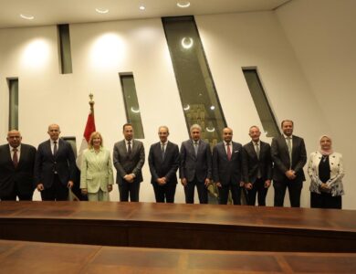 اتفاق بين الاتصالات والسياحة على تنفيذ "مشروع بوابة تراث مصر الرقمي"