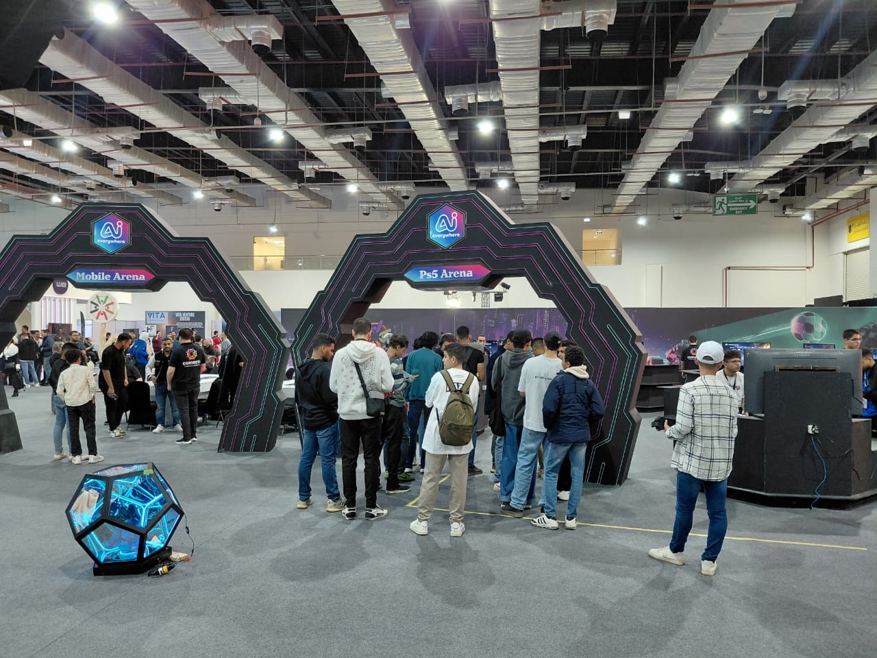 مشاركة الشباب في الدورة الخامسة لمعرض Connecta