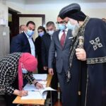 البابا تواضروس يدلي بصوته في انتخابات مجلس النواب 2025