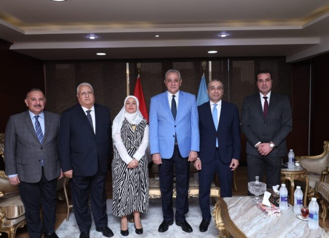 رئيس البنك الزراعي المصري يلتقي محافظ الغربية