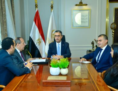 أعلنت وزارة التموين والتجارة الداخلية عن طرح الزيوت الحره من إنتاج الشركة القابضة للصناعات الغذائية