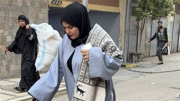 في واقعة أثارت موجة واسعة من الجدل على مواقع التواصل الاجتماعي، تقدم المحامي زياد عبد الصمد ببلاغ رسمي إلى النائب العام.  يتهم فيه الفنانة سما المصري بالإساءة للزي الصعيدي والتشبه بالرجال.