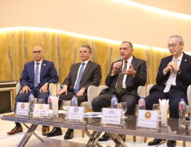 قيادات وزارة المالية مع جمعية رجال الأعمال بالإسكندرية