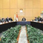 وزير الإسكان يتابع مستجدات منطقة الأعمال المركزية بالعاصمة الجديدة وأبراج وبحيرات “داون تاون” بالعلمين الجديدة