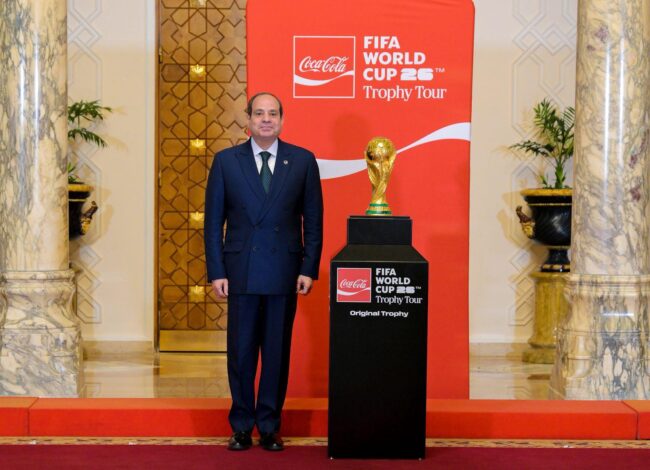 الرئيس عبد الفتاح السيسي يستقبل وفد الاتحاد الدولي لكرة القدم “فيفا”