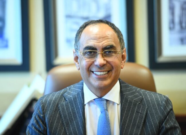 الدكتور هاني سري الدين