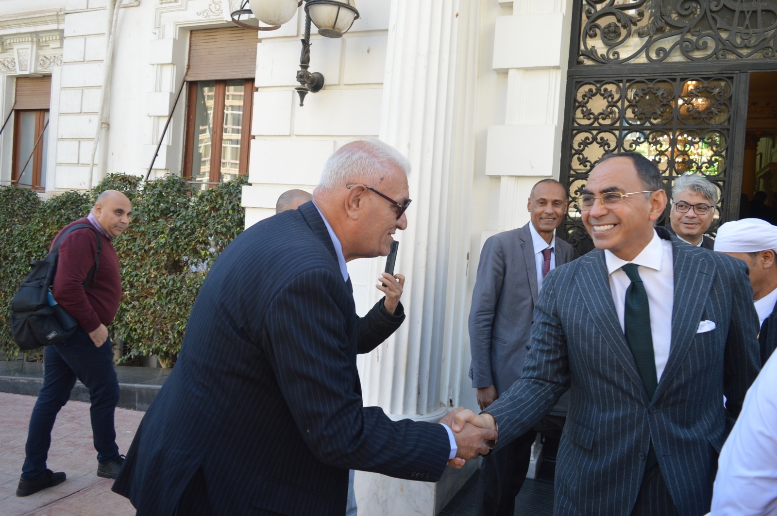 د. هاني سري الدين يتقدم بأوراق ترشحه لرئاسة حزب الوفد