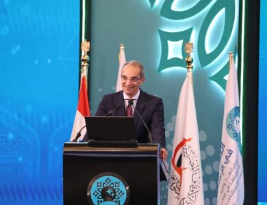 وزير الاتصالات خلال المؤتمر الدولى السادس والثلاثون للمجلس الأعلى للشئون الإسلامية عن الذكاء الاصطناعي