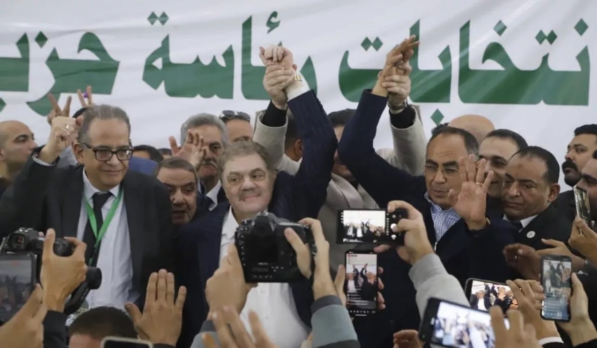 هاني سري الدين والسيد البدوي بعد إعلان نتيجة انتخابات حزب الوفد