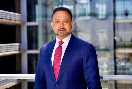 عمرو الشافعي الرئيس التنفيذي والعضو المنتدب لبنك الإمارات دبي الوطني – مصر