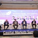 رواد أعمال خلال القمة التاسعة لأسواق المال