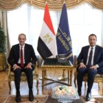 المهندس رأفت هندي وزير الاتصالات وتكنولوجيا المعلومات والدكتور عمرو طلعت وزير الاتصالات وتكنولوجيا المعلومات السابق