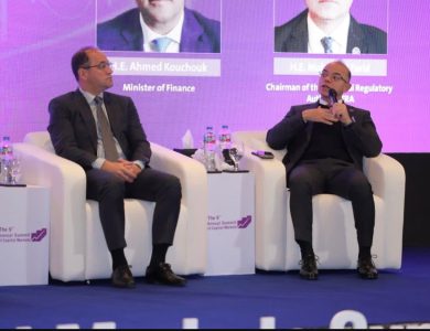 محمد فريد رئيس الهيئة العامة للرقابة المالية خلال القمة السنوية التاسعة لأسواق المال