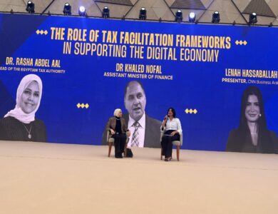 رئيس مصلحة الضرائب خلال مشاركتها في مؤتمر "رايز أب"