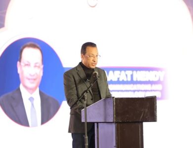 المهندس رأفت هندي وزير الاتصالات وتكنولوجيا المعلومات