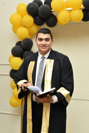 "أحمد أبو علي" يحصل على الدكتوراه المهنية في إدارة الأعمال