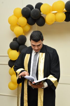 "أحمد أبو علي" يحصل على الدكتوراه المهنية في إدارة الأعمال