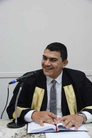 "أحمد أبو علي" يحصل على الدكتوراه المهنية في إدارة الأعمال