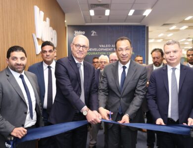 وزير الاتصالات يفتتح مركز فاليو Valeo الجديد للذكاء الاصطناعي