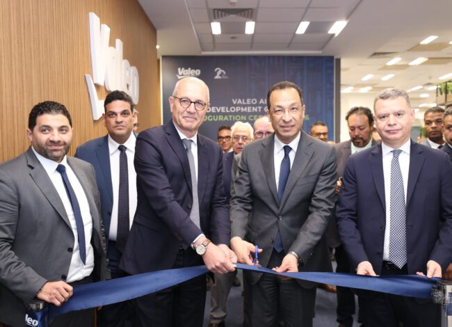 وزير الاتصالات يفتتح مركز فاليو Valeo الجديد للذكاء الاصطناعي