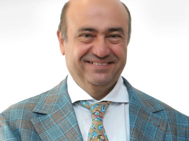 الدكتور شيرين حلمي رئيس مجلس إدارة شركة فاركو للأدوية