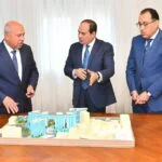 الرئيس السيسي مع الدكتور مصطفى مدبولي والفريق كامل الوزير