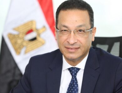 رأفت هندي وزير الاتصالات وتكنولوجيا المعلومات