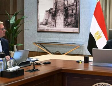 البترول في البورصة.. بدء إجراءات قيد 10 شركات حكومية