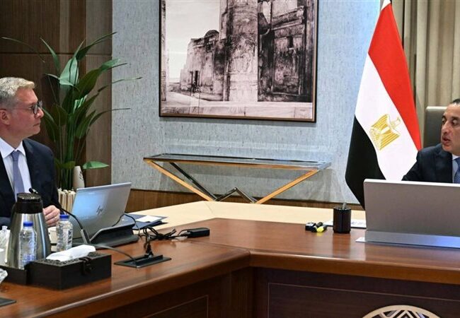 البترول في البورصة.. بدء إجراءات قيد 10 شركات حكومية