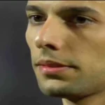 أحمد بلحاج قبل تنفيذ ركلة الجزاء أمام الزمالك