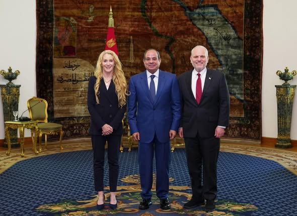 الرئيس عبد الفتاح السيسي والوفد الأمريكي