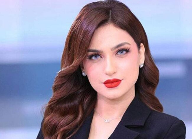 الإعلامية ياسمين عز
