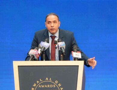 الدكتور إسلام عزام رئيس الهيئة العامة للرقابة المالية
